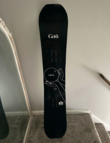 Gnu gloss 2024 snowboard 140cm - snowboard,